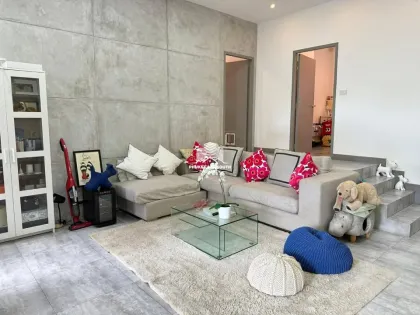 Cozy Modern Pool Villa with 2 Beds & 3 Baths for Rent