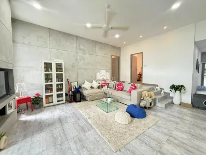 Cozy Modern Pool Villa with 2 Beds & 3 Baths for Rent