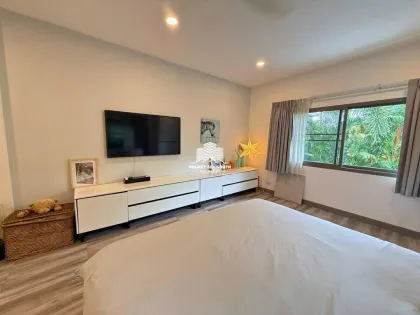 Cozy Modern Pool Villa with 2 Beds & 3 Baths for Rent