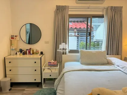 Cozy Modern Pool Villa with 2 Beds & 3 Baths for Rent