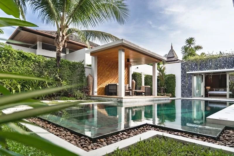 Роскошная вилла с бассейном 4 спальни в Botanica Bangtao Beach