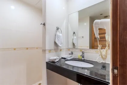 1-Zimmer-Wohnung mit Pool in der Nähe vom Surin Beach