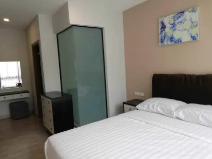 1 Bedroom Apartment for Rent at The Wyndham Royal Lee, Nai Yang