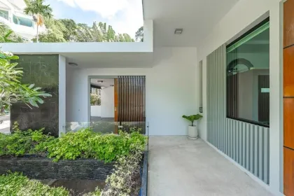 Private 4-Schlafzimmer Hügelvilla mit Pool in Choeng Thale