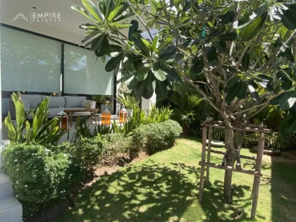 Spacious 5 Bedroom 5 Bathroom Villa for Rent in Bang Tao