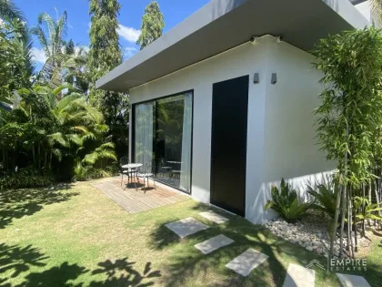 Spacious 5 Bedroom 5 Bathroom Villa for Rent in Bang Tao