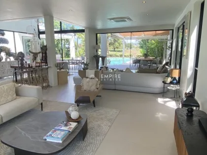 Spacious 5 Bedroom 5 Bathroom Villa for Rent in Bang Tao