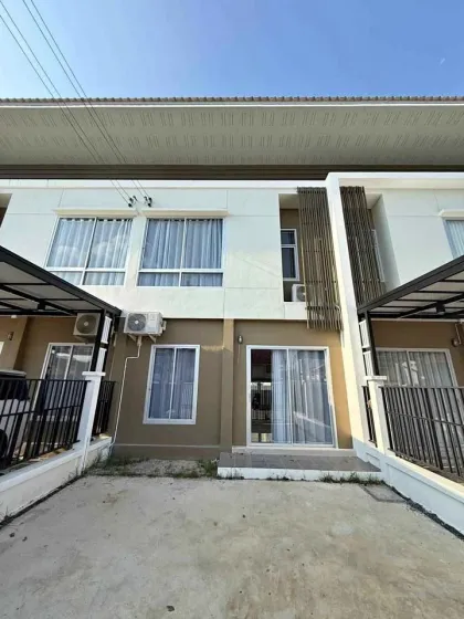 ทาวน์เฮาส์ 3 ห้องนอน 2 ห้องน้ำให้เช่าในถลาง ภูเก็ต