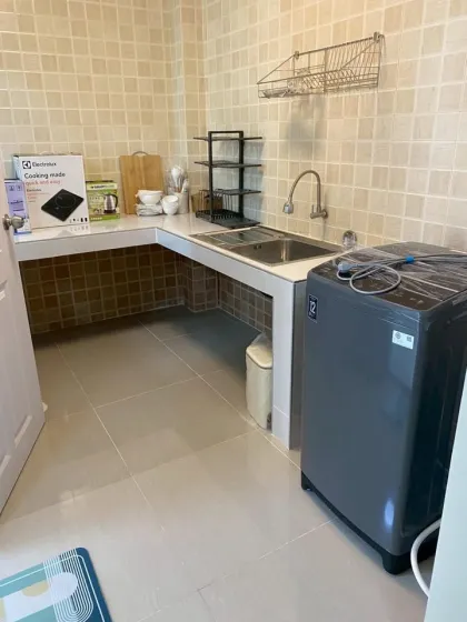Neu renoviertes Stadthaus mit 3 Schlafzimmern und 3 Bädern in Naka, Wichit, Phuket