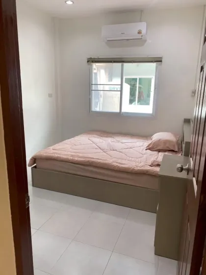 Neu renoviertes Stadthaus mit 3 Schlafzimmern und 3 Bädern in Naka, Wichit, Phuket