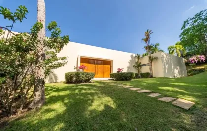 Layan 5-Bedroom, 6-Bathroom Villa for Rent