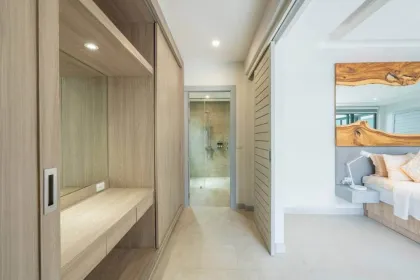 Elegante 4-Schlafzimmer-Poolvilla zur Miete in Layan, Phuket