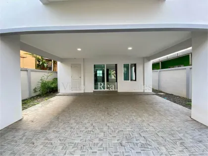 Haus mit 3 Schlafzimmern & 3 Badezimmern zur Miete in Kathu, Phuket
