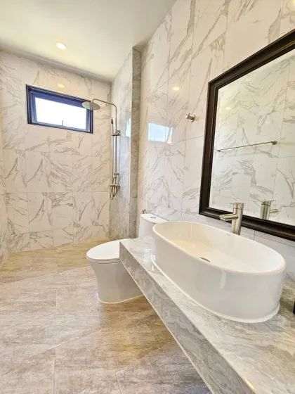 Spacious 4 Beds 5 Baths Pool Villa for Rent