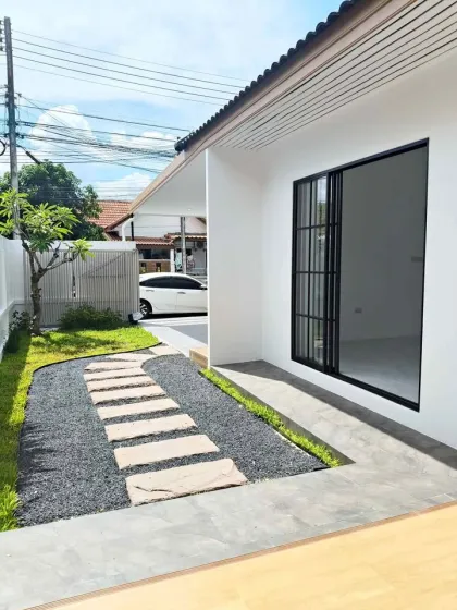 บ้านปรับปรุงใหม่ 3 ห้องนอนให้เช่าในฉลอง