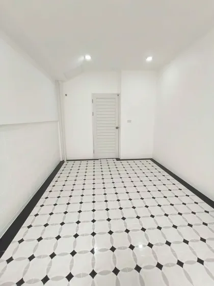 บ้านปรับปรุงใหม่ 3 ห้องนอนให้เช่าในฉลอง