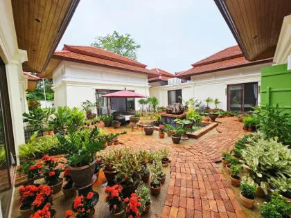 Moderne 5-Schlafzimmer-Poolvilla zur Miete in Thalang, Phuket