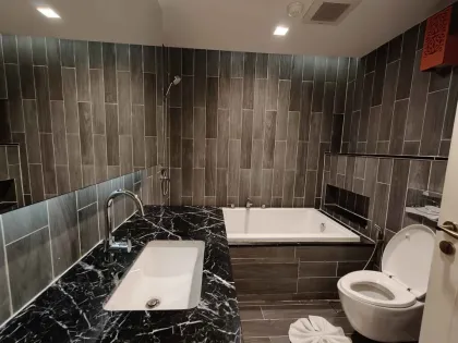 Apartamento de 1 habitación y 2 baños en AoPo Marina Living, Thalang