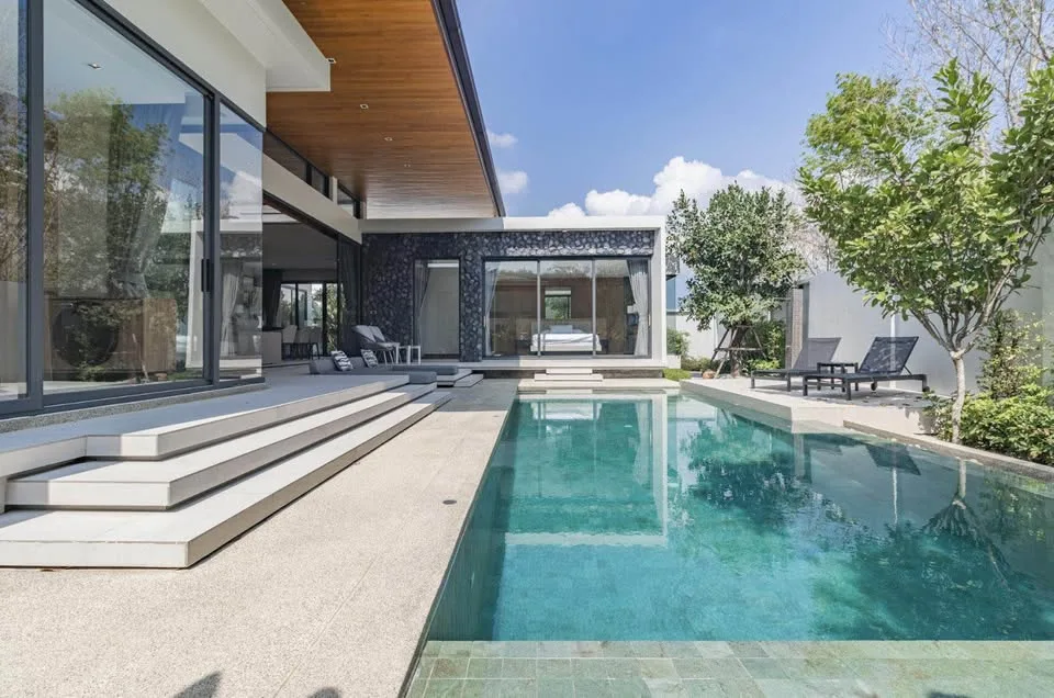 Villa Moderna de Lujo con 3 Habitaciones y Piscina Privada en Cherngtalay