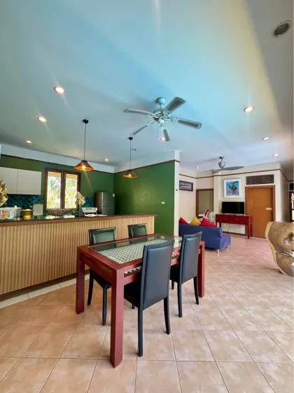 Thai-Style 4-Bed Pool Villa Near Baan Don Village