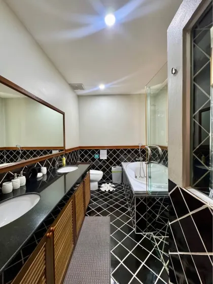 Thai-Style 4-Bed Pool Villa Near Baan Don Village