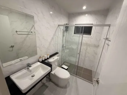 บ้านเดี่ยว 4 ห้องนอนให้เช่า ที่ Supalai Palms Springs, เชิงทะเล