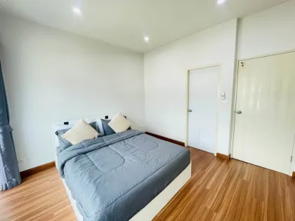 Geräumiges 3-Zimmer-Townhome zur Miete in Ban Phon, Thalang