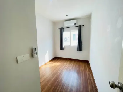 Geräumiges 3-Zimmer-Townhome zur Miete in Ban Phon, Thalang