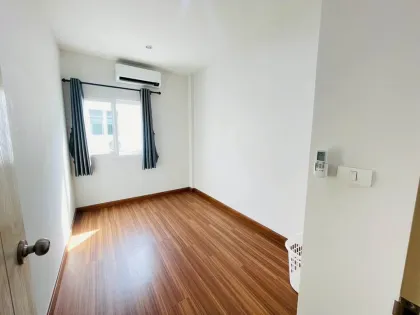 Geräumiges 3-Zimmer-Townhome zur Miete in Ban Phon, Thalang