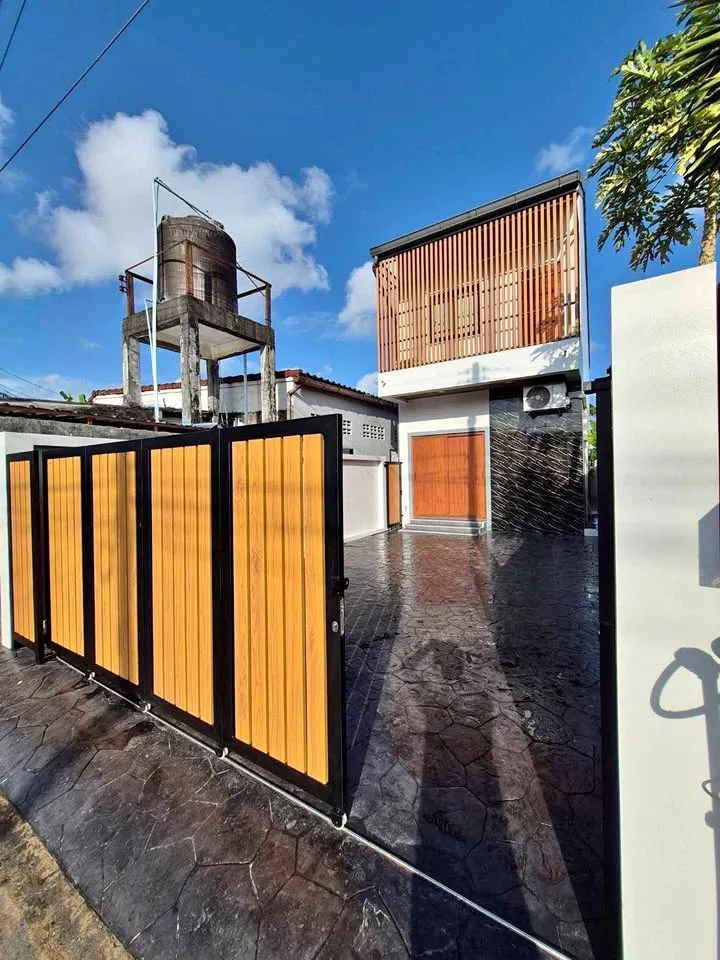 Modernes Haus mit 2 Schlafzimmern und 3 Badezimmern zur Miete in Cherngtalay