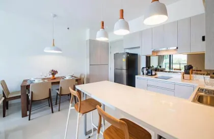 Кондо с 2 спальнями в Cassia Residences с видом на море и озеро