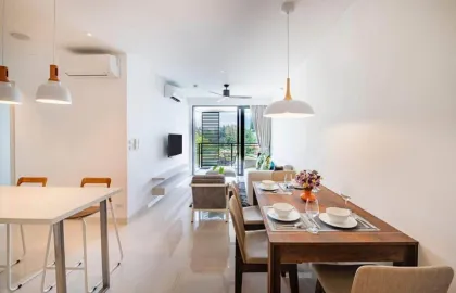 Кондо с 2 спальнями в Cassia Residences с видом на море и озеро