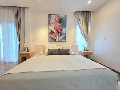 Villa privée 3 chambres entièrement meublée avec piscine à louer à Kathu