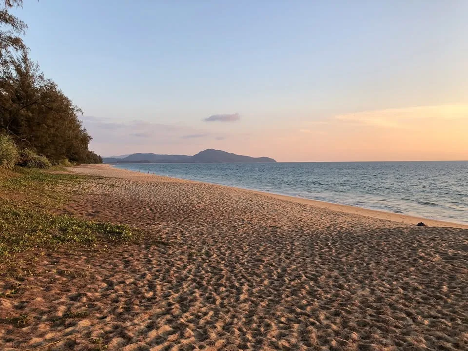 2 спальни, 2 ванные на берегу моря в Baan Mai Khao, Пхукет
