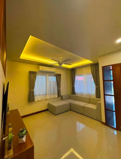 Casa adosada de 3 habitaciones y 3 baños en alquiler en Cherngtalay