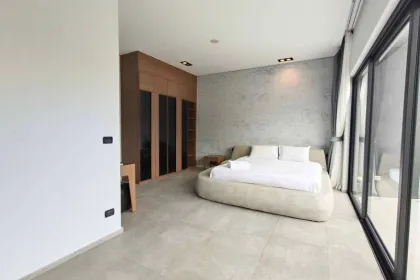 Geräumige 2-Schlafzimmer-Villa mit Pool zur Miete in Chalong