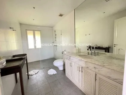 Luxus-Villa mit 2 Schlafzimmern und 2 Bädern zur Miete in Layan, Phuket