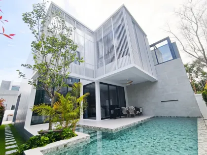 Вилла с 4 спальнями и бассейном в аренду в Larimar Villa, Чалонг