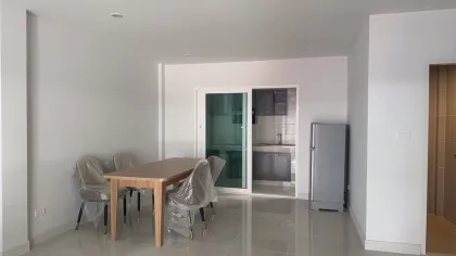 Casa adosada en alquiler de 3 dormitorios y 3 baños en Supalai Bella Wichit, Phuket