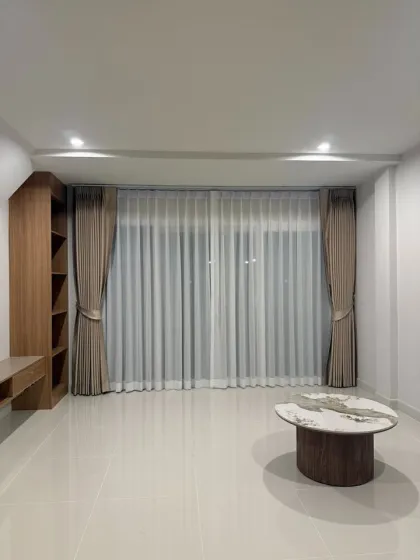 Casa adosada en alquiler de 3 dormitorios y 3 baños en Supalai Bella Wichit, Phuket