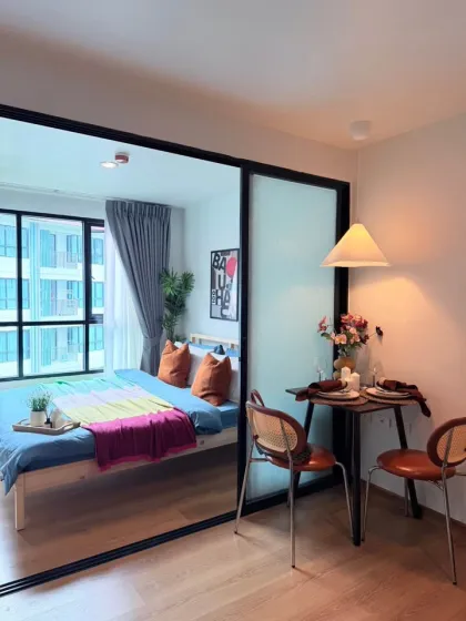 Condominio de 1 Dormitorio en Alquiler en Centrio, Phuket Town