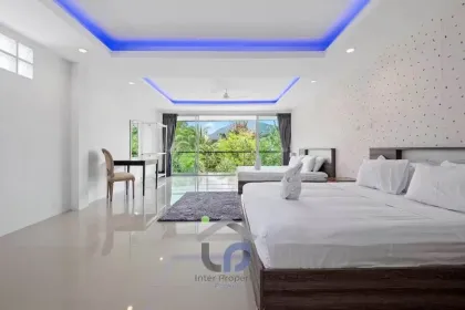 Luxusvilla mit 4 Schlafzimmern und Pool zur Miete in Kathu