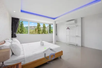 Luxusvilla mit 4 Schlafzimmern und Pool zur Miete in Kathu