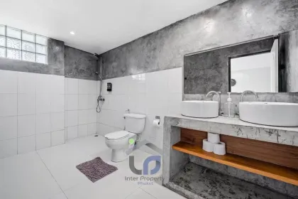 Luxusvilla mit 4 Schlafzimmern und Pool zur Miete in Kathu