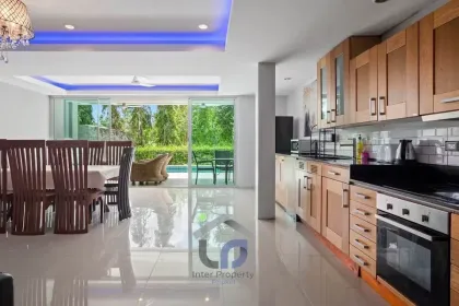 Luxusvilla mit 4 Schlafzimmern und Pool zur Miete in Kathu