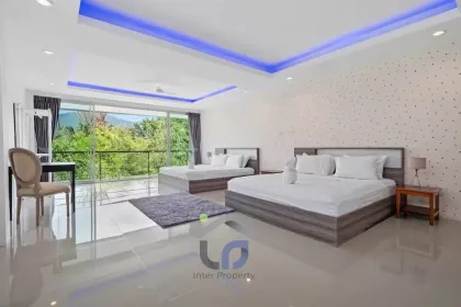 Luxusvilla mit 4 Schlafzimmern und Pool zur Miete in Kathu