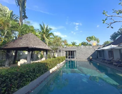 Villa con 4 Dormitorios y 4 Baños con Piscina en Layan en Alquiler