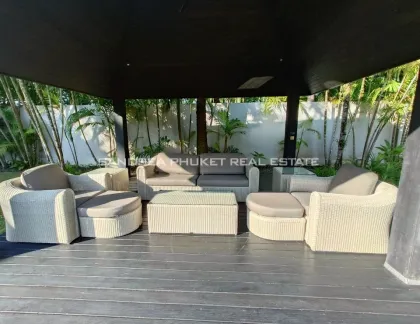Villa con 4 Dormitorios y 4 Baños con Piscina en Layan en Alquiler