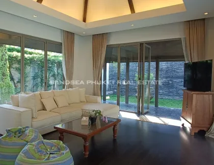 Villa con 4 Dormitorios y 4 Baños con Piscina en Layan en Alquiler