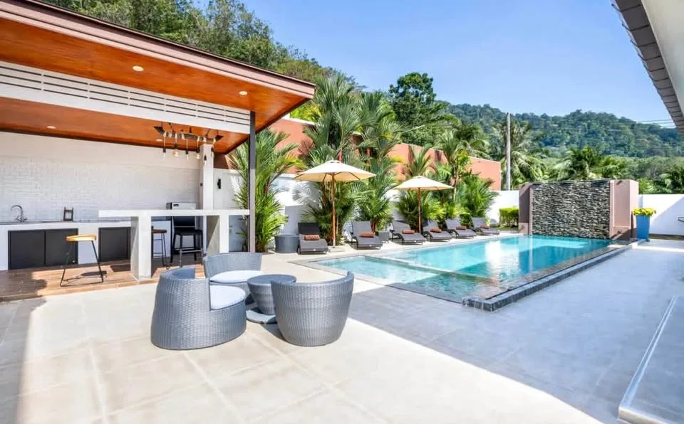 Villa tropicale moderne 5 chambres avec piscine à louer à Rawai